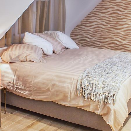 Sable D'O -Vlak Aan De Zee- Bed & Breakfast Mariakerke  Eksteriør bilde