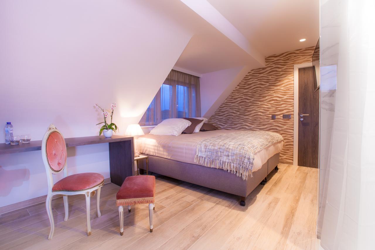 Sable D'O -Vlak Aan De Zee- Bed & Breakfast Mariakerke  Eksteriør bilde